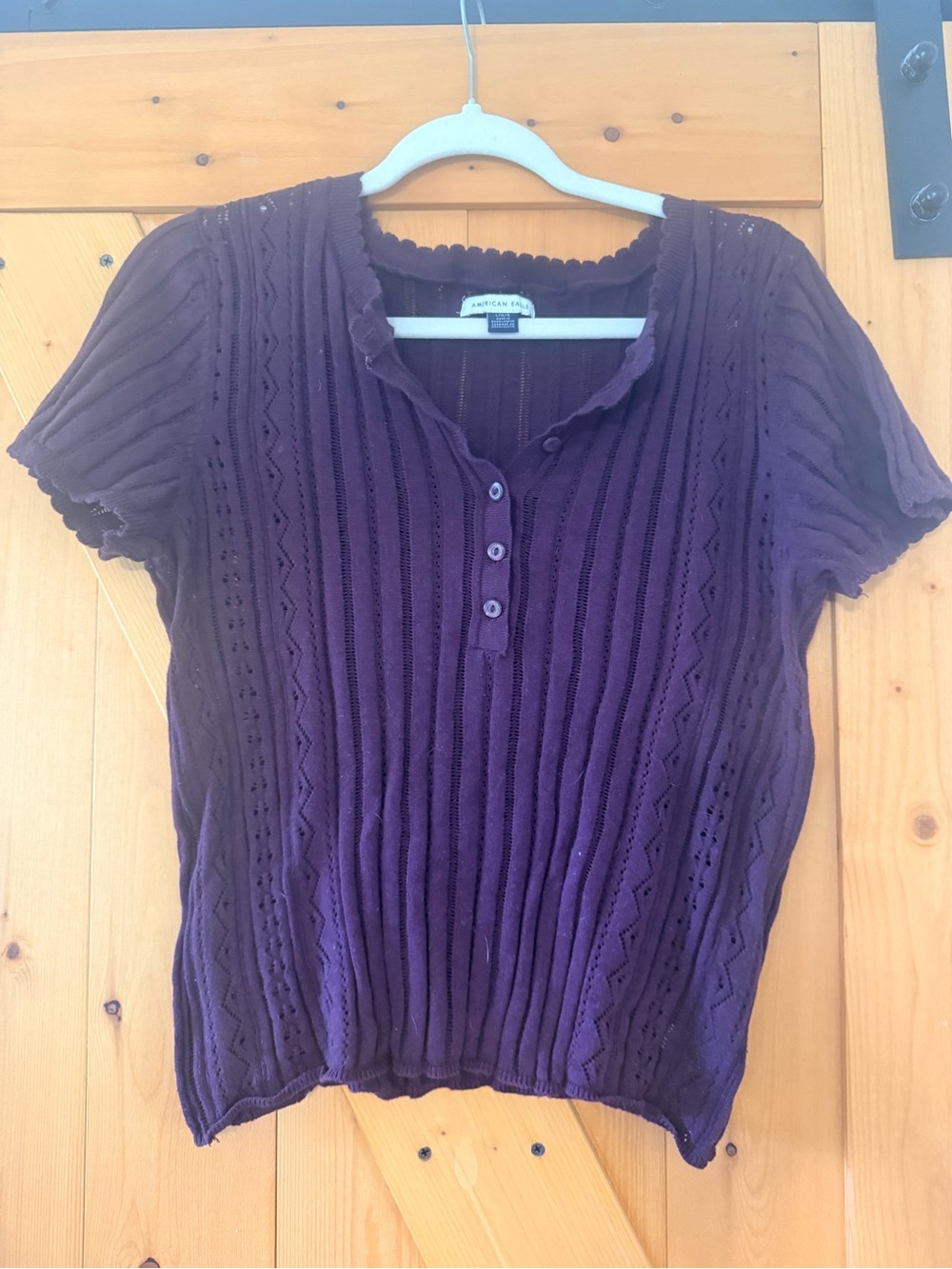100% Cotton American Eagle Plum Short-Sleeve Knit Top